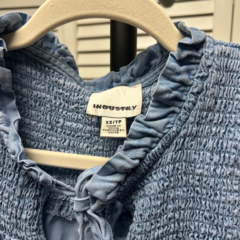 Nwot INDUSTRY Blue Ruffled Smocked Top - Picture 2 of 6
